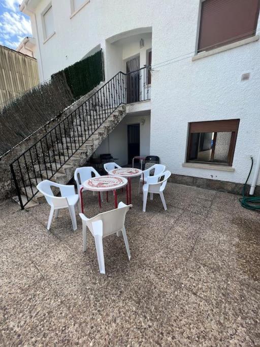 Adosado Dr Fleming 12 Villa Poyales Del Hoyo ภายนอก รูปภาพ