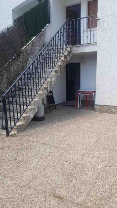 Adosado Dr Fleming 12 Villa Poyales Del Hoyo ภายนอก รูปภาพ