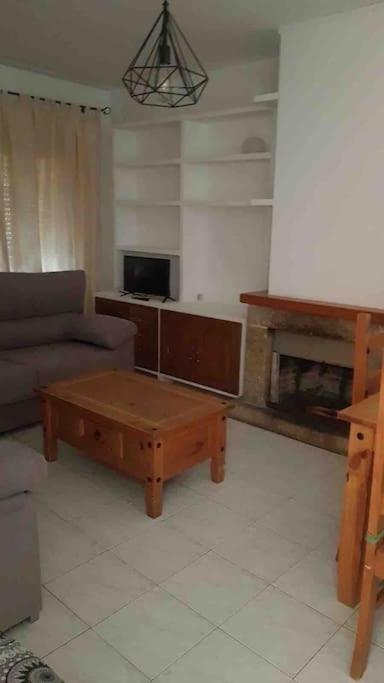 Adosado Dr Fleming 12 Villa Poyales Del Hoyo ภายนอก รูปภาพ